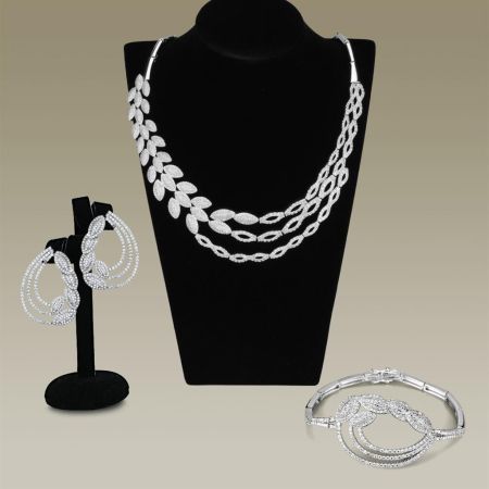 JCE922 Rhodium Brass Jewelry Sets with AAA Grade CZ in Clear